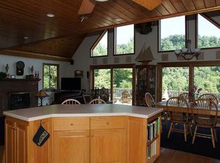 1382 Thunderstruck Rd NE, Floyd, VA 24091