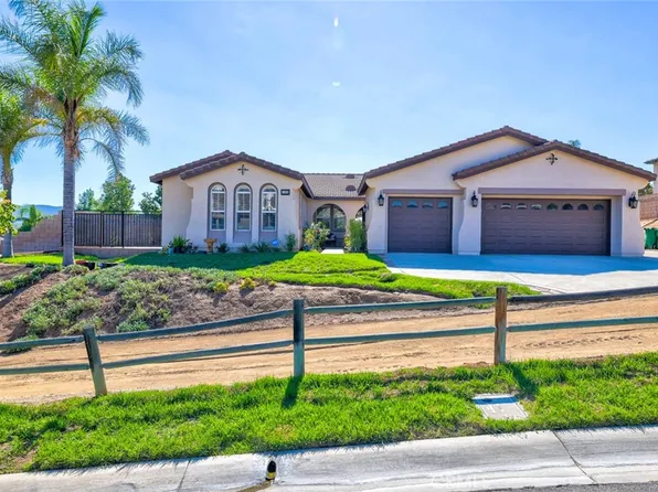1592 Clydesdale Ct, Norco, CA 92860