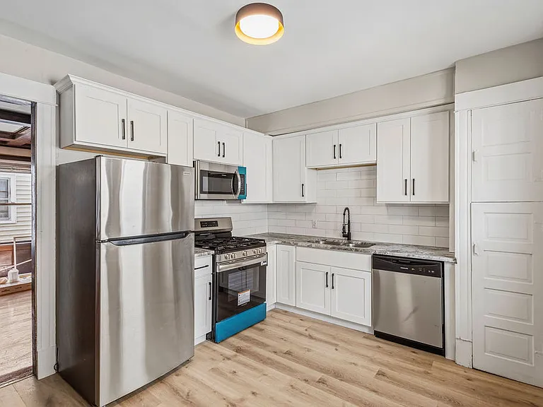 725 Linwood Ave #1 — Photo 5