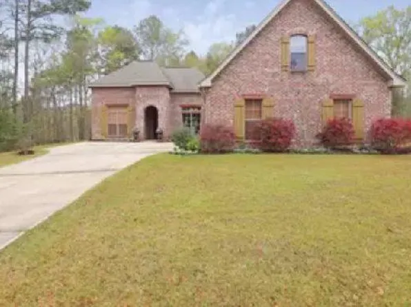 26 Archel St, Petal, MS 39465