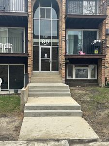 720 Hill Dr #8-303, Hoffman Estates, IL, 60169