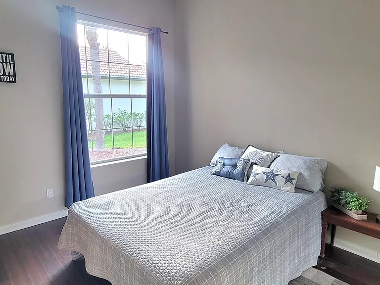 2302 Heydon Cir W — Photo 15