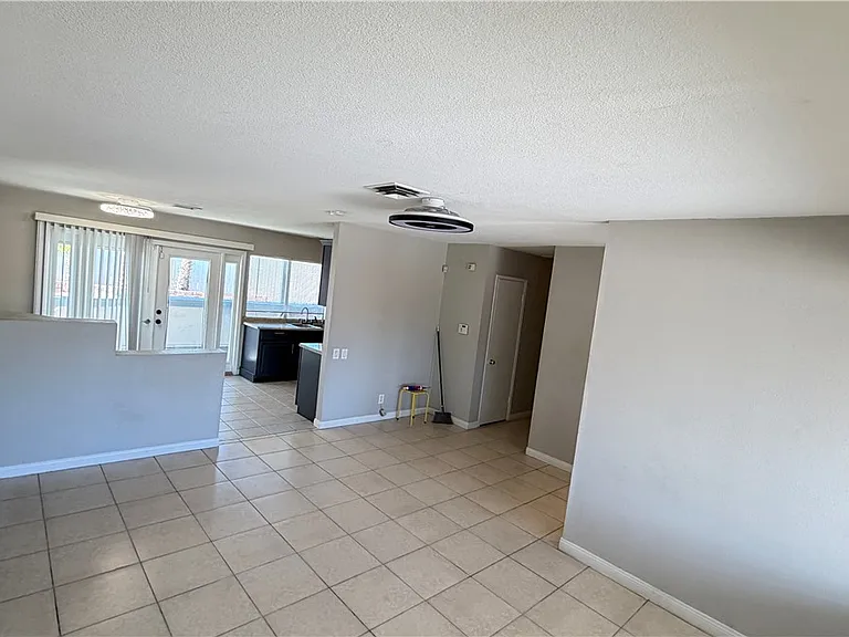 4953 National Ave — Photo 5