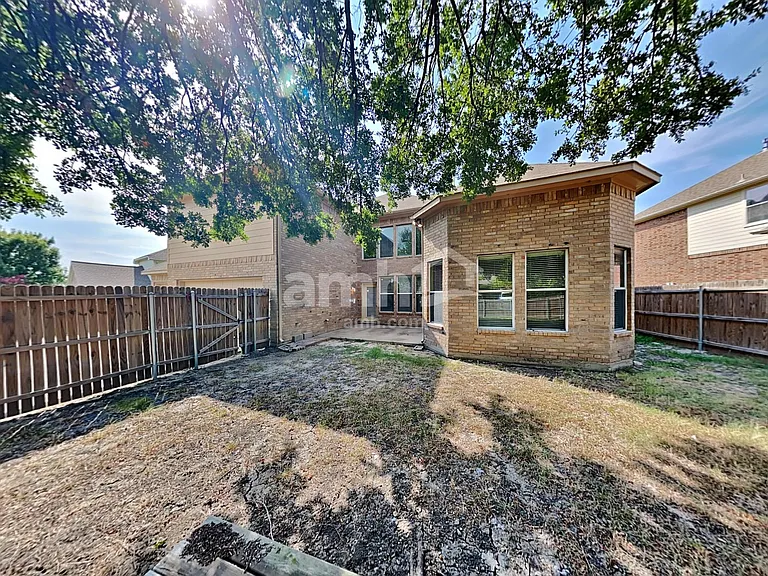 1245 Potter Ave — Photo 37