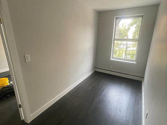 4th image of 118 Avenue C APT 2
