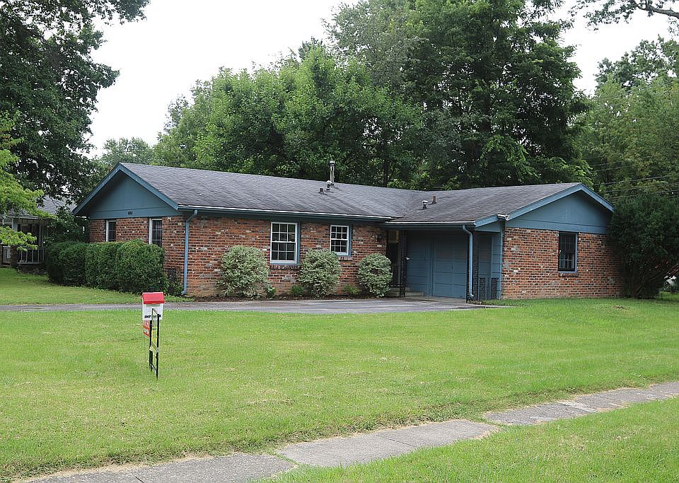 1st image of 498 Lamont Dr