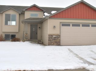 1951 4th Ave E, Dickinson, ND 58601