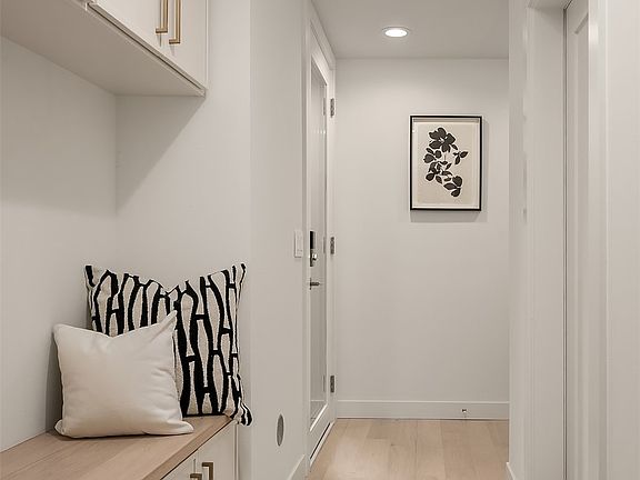 4th image of 1410 Orange Place N