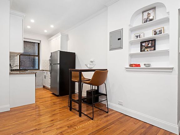 5th image of 3636 Greystone Ave APT 1C