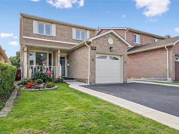 2nd image of 3144 McCarron Cres