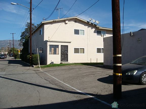 2nd image of 4495 Bonnie Brae St APT 1