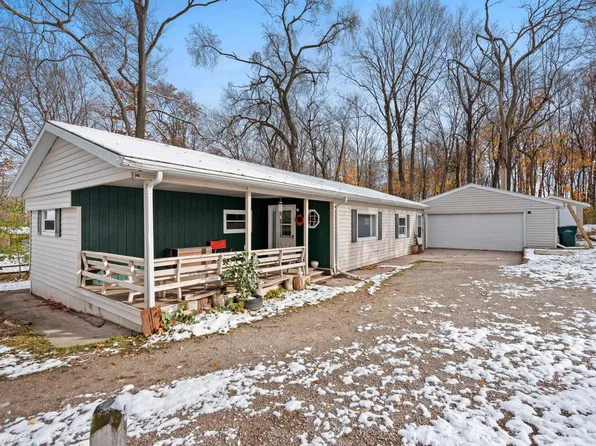 N3210 Bungert Ln, Hortonville, WI 54944