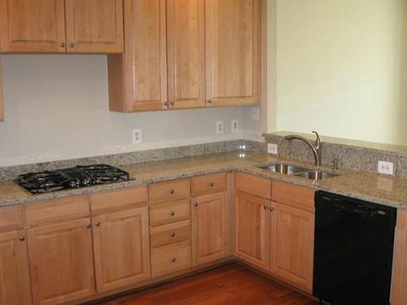 4th image of 22832 Quante Sq