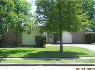 321 Knoll Forest Dr, League City, TX 77573