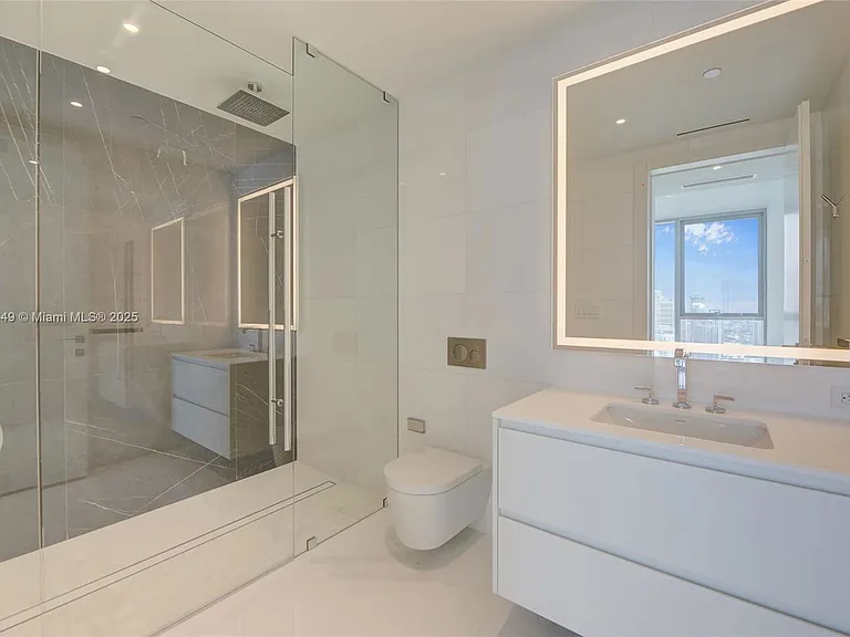 300 Biscayne Boulevard Way #4708 — Photo 15
