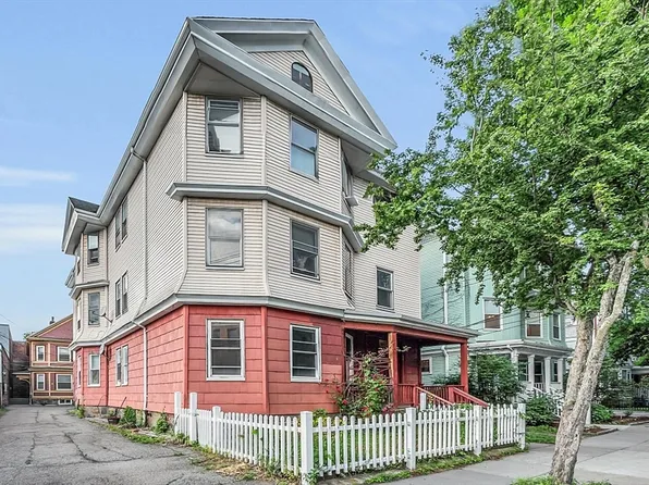 58 Aspinwall Ave, Brookline, MA 02446