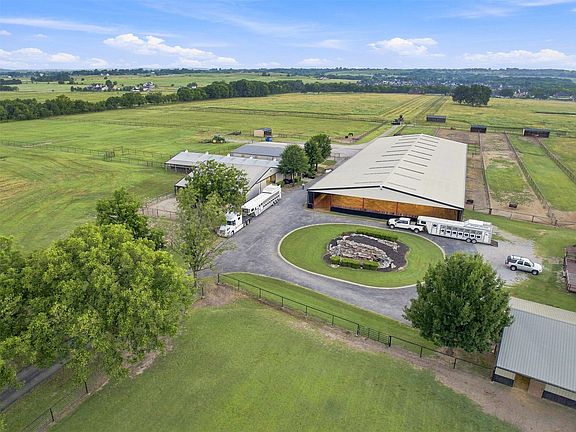 2nd image of 2209 E 181st St S