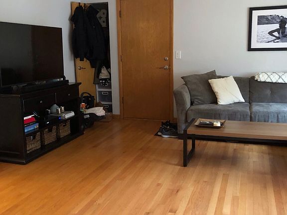 2nd image of 6802 N Overhill Ave APT 3C