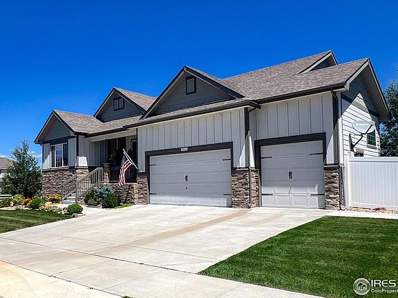 3rd image of 1610 Lake Vista Ln