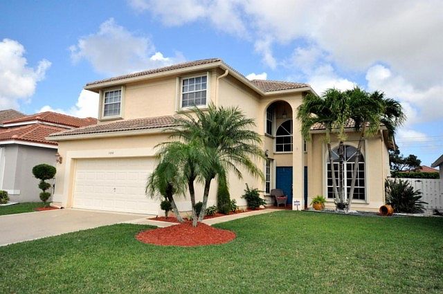 1st image of 7656 Thornlee Dr