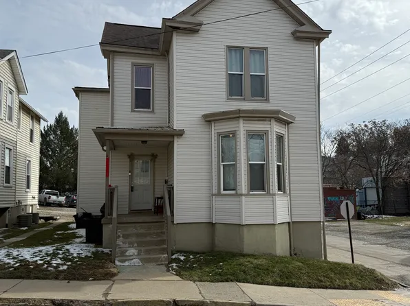 216 S Wade Ave #B, Washington, PA 15301