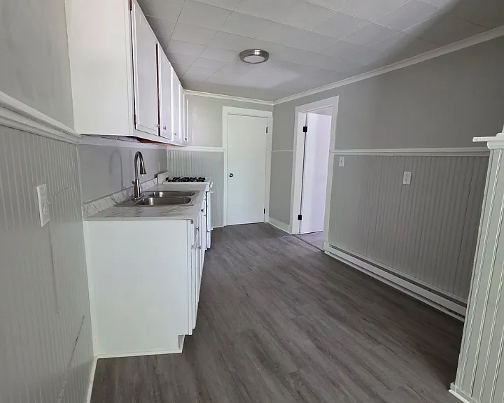 217 Seneca St #2 — Photo 7