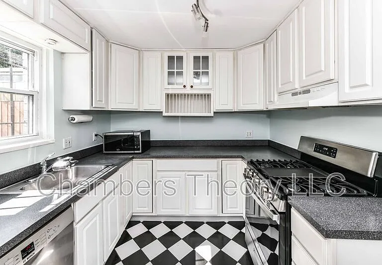 139 Mount Vernon Ave — Photo 6