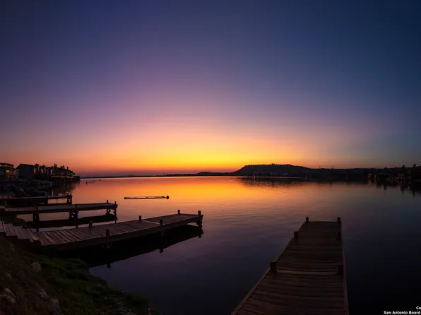 104 Cove E 208, Horseshoe Bay, TX 78657