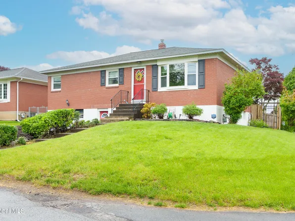 122 Russell Road, Albany, NY 12203