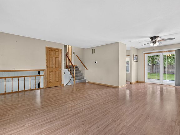 3rd image of 7606 W Royce Ct