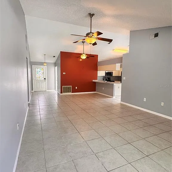 2070 Sarah Louise Dr — Photo 13