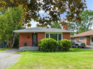 2364 Cheshire Rd, Ottawa, ON K2C 1G3