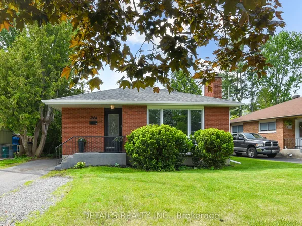 2364 Cheshire Rd, Ottawa, ON K2C 1G3