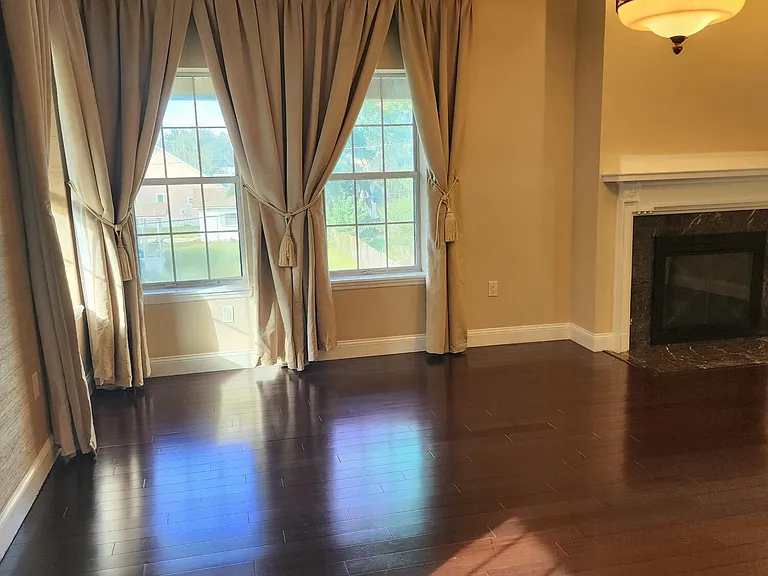 212 Saint Johns Ave #212 — Photo 36