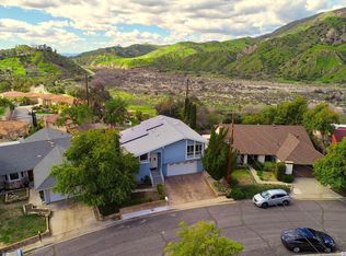 11517 Dellmont Dr, Tujunga, CA 91042