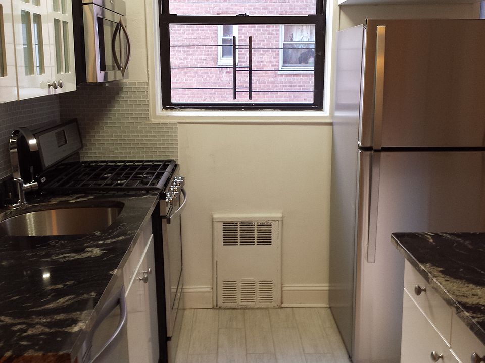 1st image of 400 E 14th St APT 3K