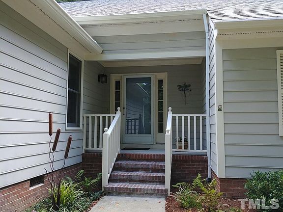 2nd image of 120 Blackcherry Ln