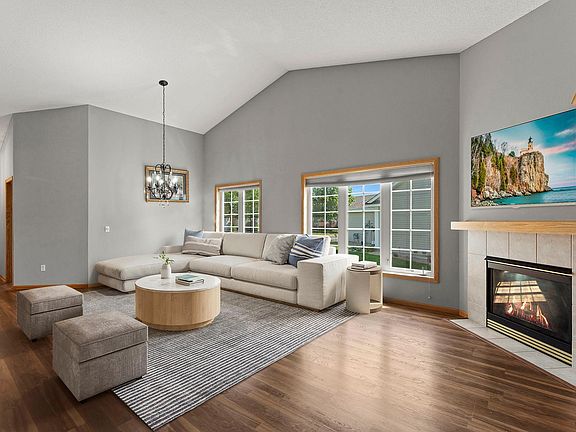 5th image of 5208 Deerfield Ln SE