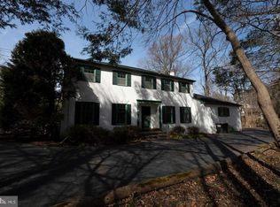 305 Plush Mill Rd, Wallingford, PA 19086