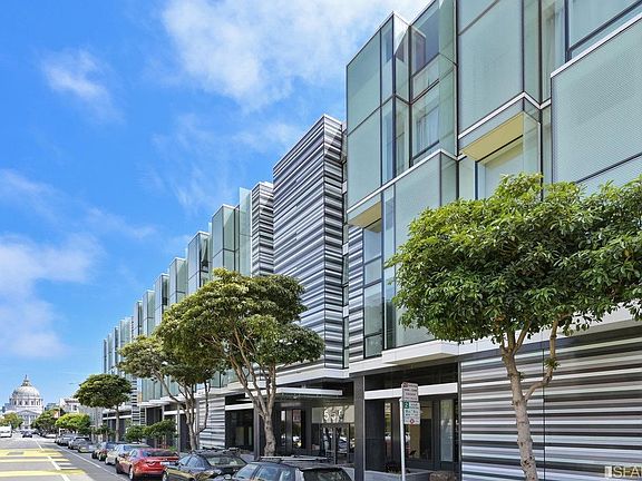2nd image of 555 Fulton St #307