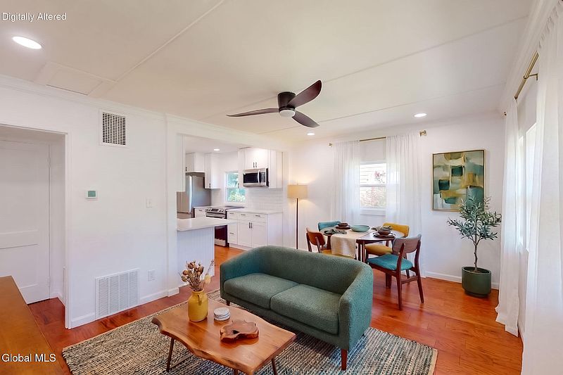 4th image of 19 Harriet Street