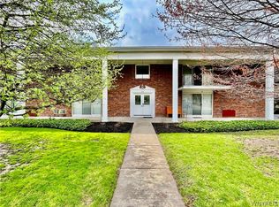 345 S Cayuga Rd APT D, Amherst, NY 14221