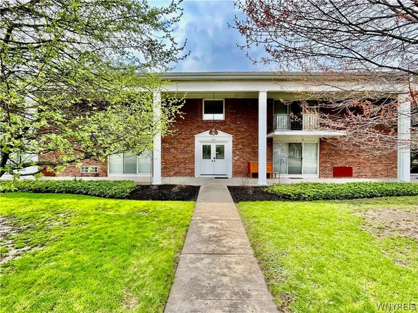 345 S Cayuga Rd APT D, Amherst, NY 14221