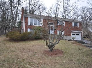 14 Brookvale Rd, Framingham, MA 01701
