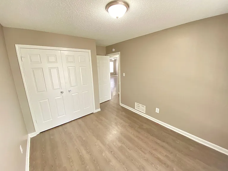 6544 Oak Hurst Dr — Photo 12
