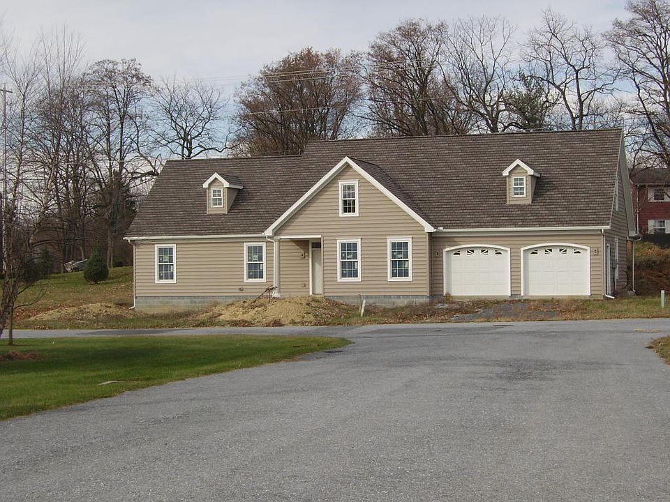 2nd image of 105 Allwein Dr #U-0070