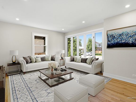 3rd image of 7519 Kolmar Ave