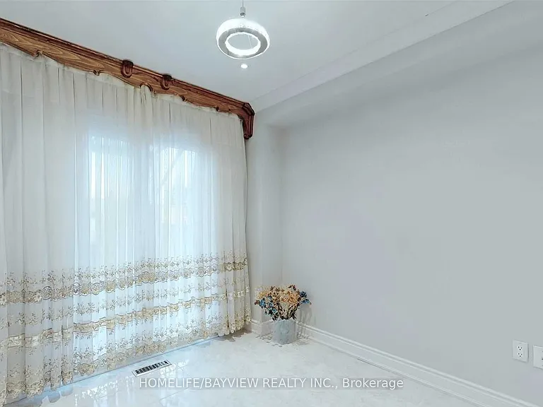 35 Wedgewood Pl — Photo 17