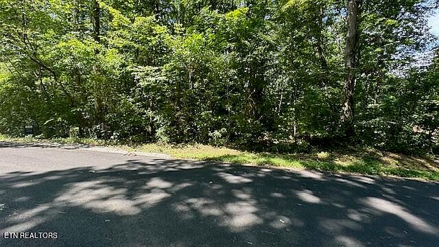1st image of Edgewood Dr