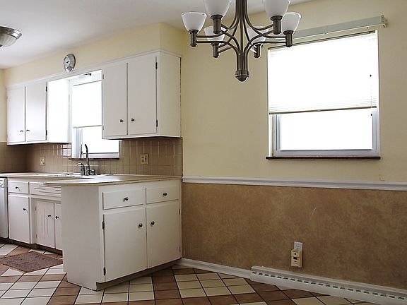 Dinette and kitchen